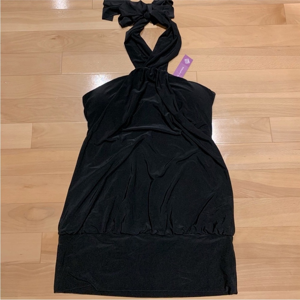 BNWT Smart Set Black Halter Top - size M